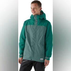 MEC kids fall -line jacket. Size 10